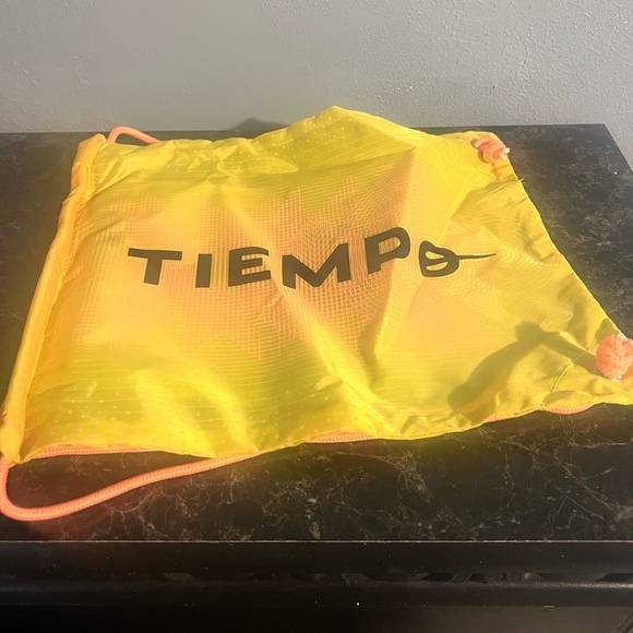 Nike Soccer Cleats woman size 6 new - Picture 5 of 6